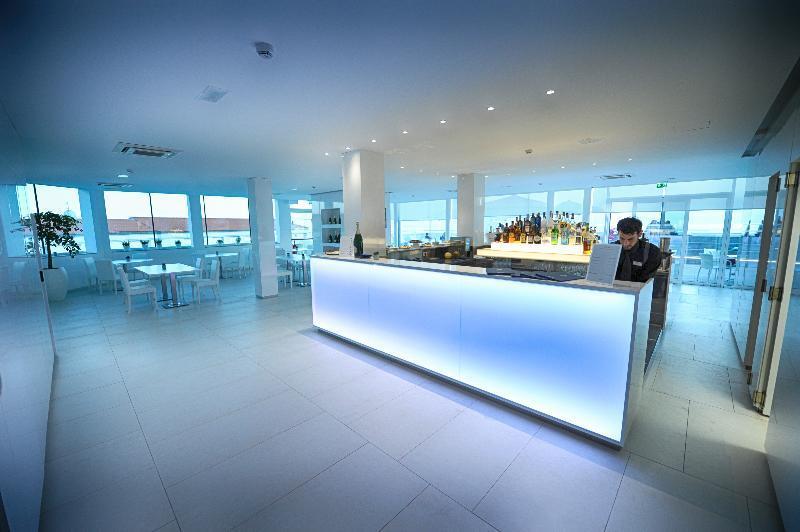 Toscana Charme Resort Tirrenia Eksteriør billede The bar at the 360° Sky Lounge